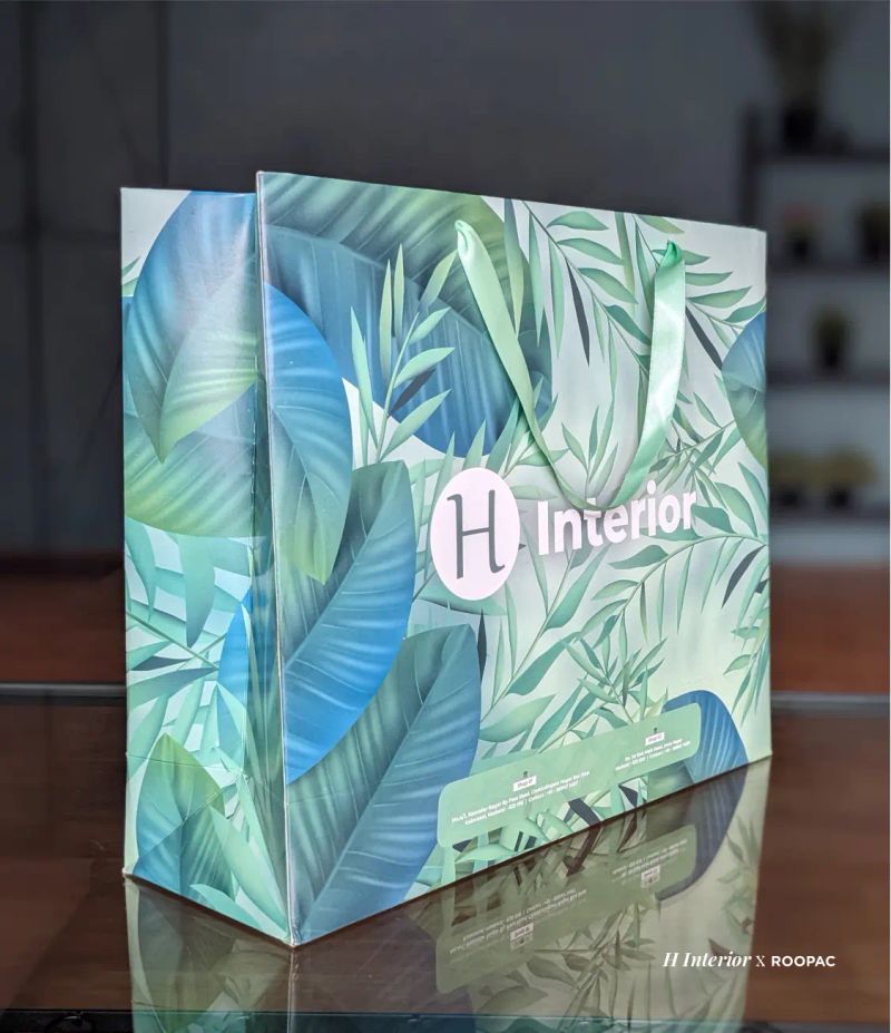 H Interior packaging photo 3