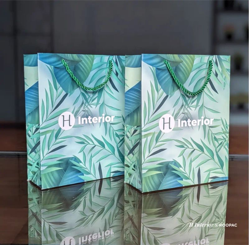 H Interior packaging photo 2