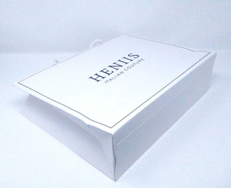 Heniis packaging photo 3
